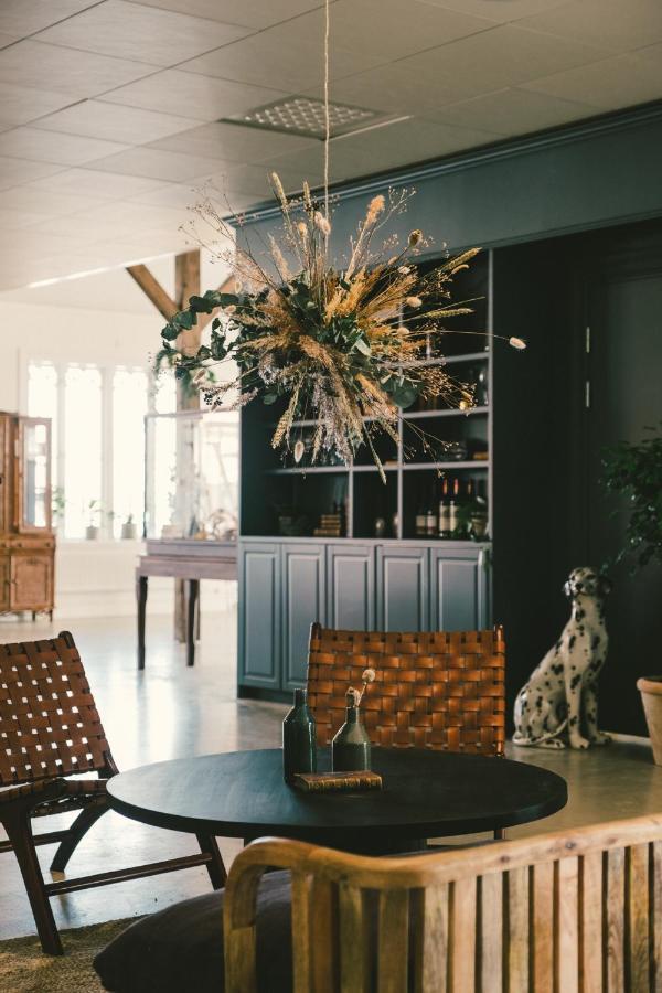 Hotel Strana Hälleviksstrand Buitenkant foto