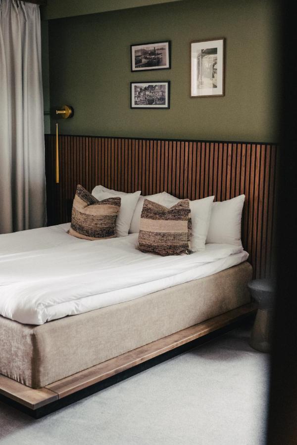 Hotel Strana Hälleviksstrand Buitenkant foto